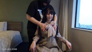 สาวญี่ปุ่นหีเรียบเนียนนมใหญ่โดนควยใหญ่ซอยหีแรงในห้องม่านรูด แตกในคารูไม่ยั้ง