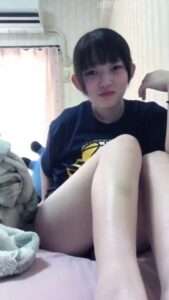 สาวญี่ปุ่นหุ่นเป๊ะ ผิวขาวอมชมพู นอนซอยหีตัวเองโคตรมันส์ น้ำเงี่ยนพุ่งกระฉูด ครางลั่นห้อง
